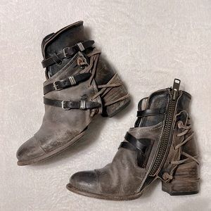 FREEBIRD by Steven CRUE Grey Multi Size 7